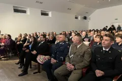 20251016_100515167_iOS