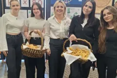 d632a758-9d78-42ab-9424-31208dabc2db