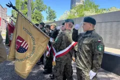 20250527_100748401_iOS