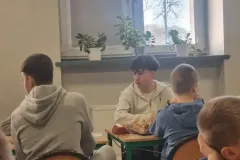 5da273fa-a239-4d77-8a05-b14004107ef9