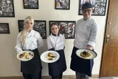 ee25e6dc-ffba-42a4-95a6-f9a000a445bc