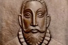 plaskorzezba1