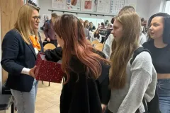 8e88054e-0d76-4b0a-825d-5226cf4a5f3c