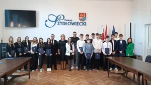 Read more about the article Wręczenie Stypendiów Starosty Szydłowieckiego za I semestr