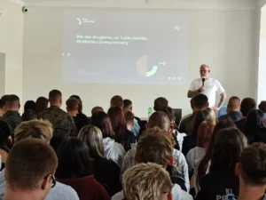 Read more about the article Hejt. Nie rób drugiemu, co tobie niemiłe – anatomia hejtu.