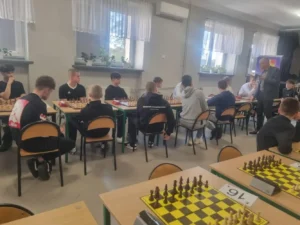 Read more about the article II Międzyszkolne Mistrzostwa Powiatu Szydłowieckiego w szachach – Szydłowiec 2025